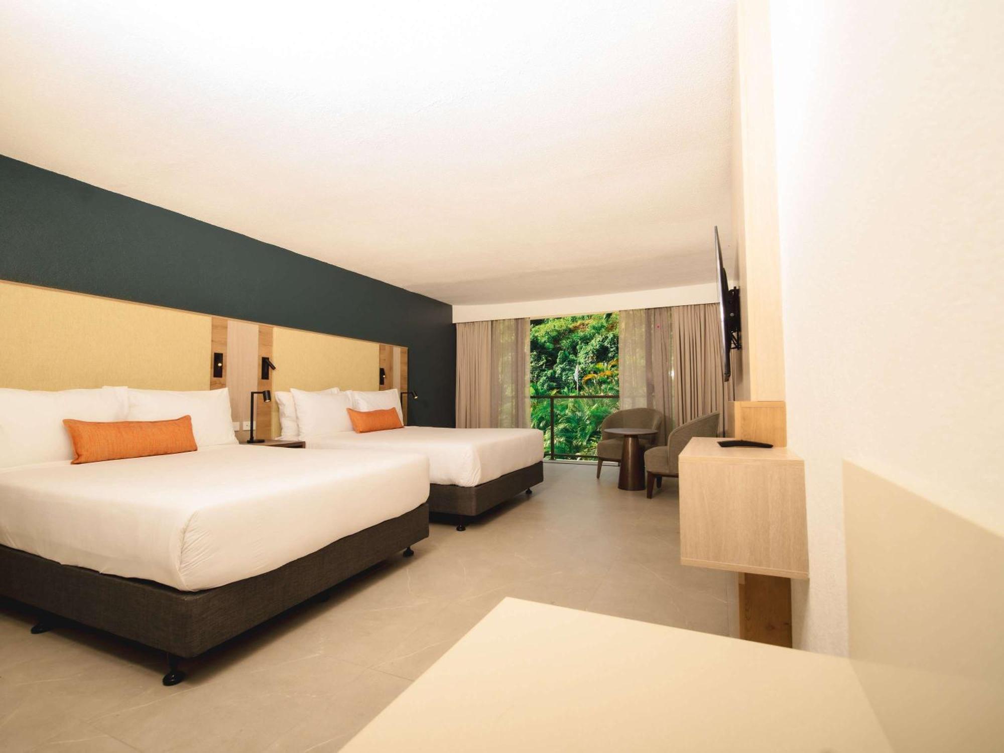 Novotel Suva Lami Bay Esterno foto